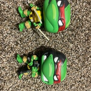 2 Teenage Mutant Ninja Turtle Mirage Funko Pops Michelangelo and Leonardo